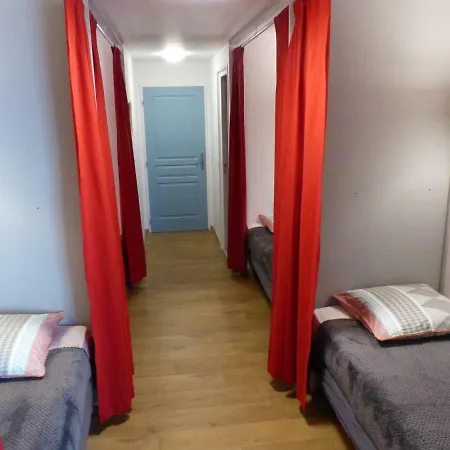 Makila Hostel Saint-Jean-Pied-de-Port